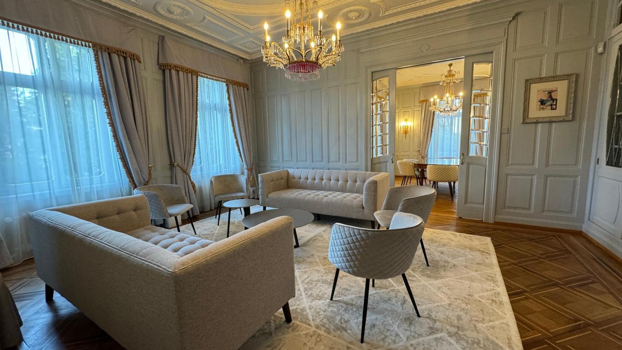 Entire Zurich Villa, Your Private Luxury Escape With In House Staff エクステリア 写真