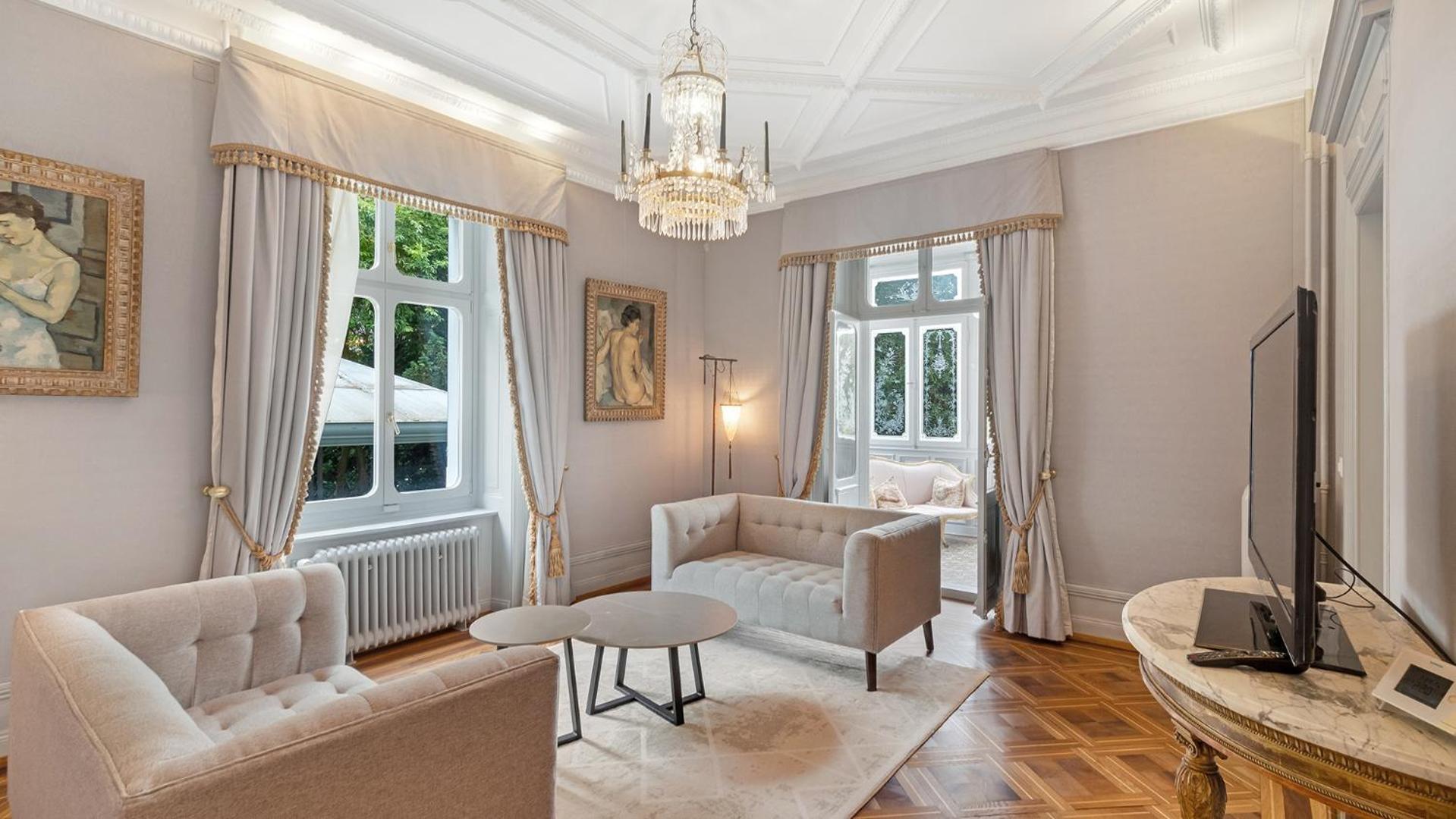 Entire Zurich Villa, Your Private Luxury Escape With In House Staff エクステリア 写真