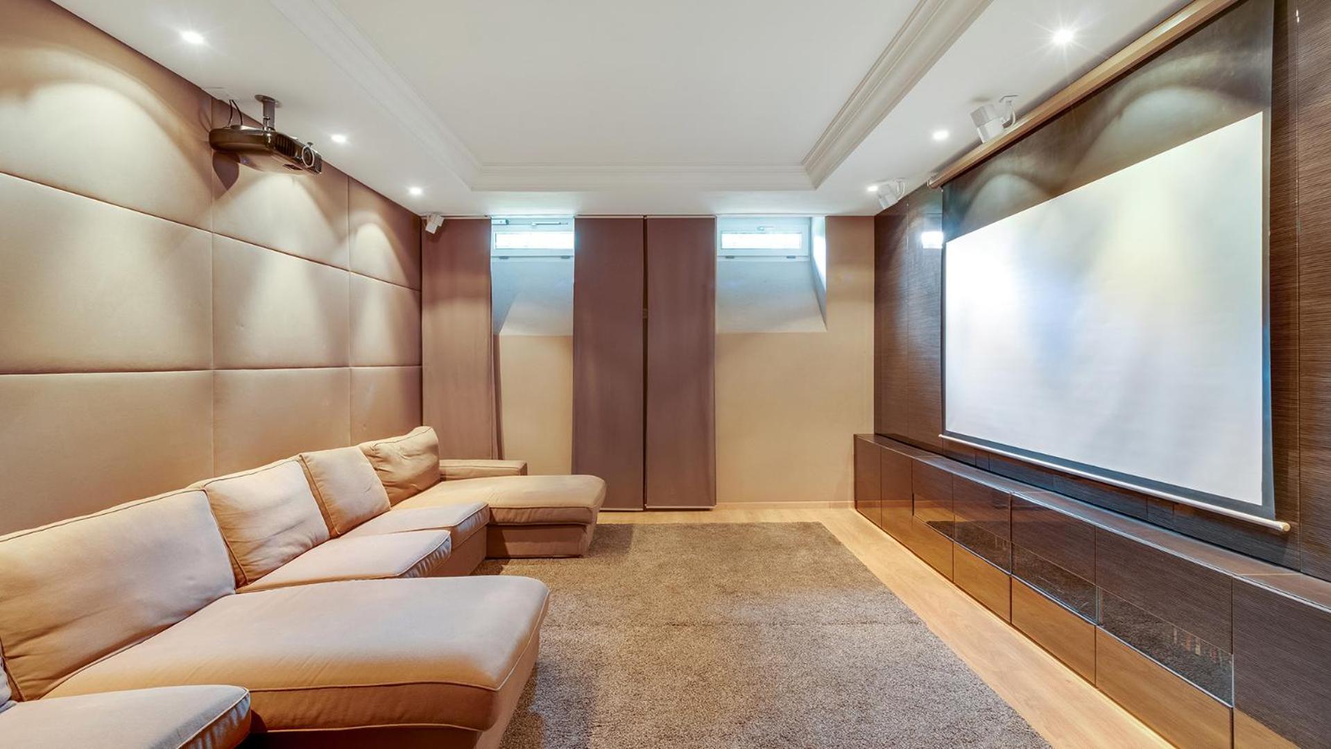 Entire Zurich Villa, Your Private Luxury Escape With In House Staff エクステリア 写真