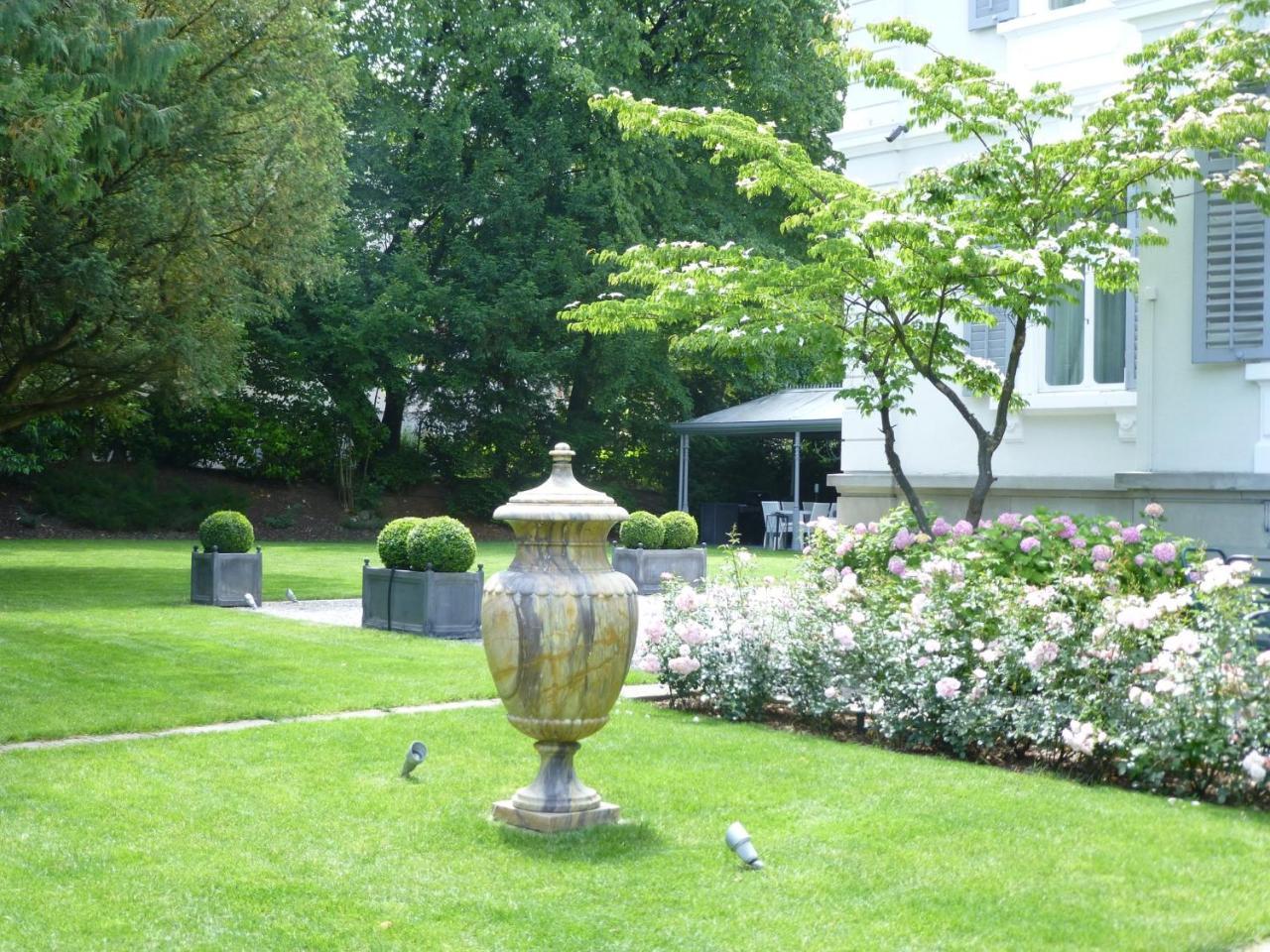 Entire Zurich Villa, Your Private Luxury Escape With In House Staff エクステリア 写真